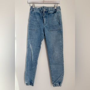 American eagle jogger jeans stretchy